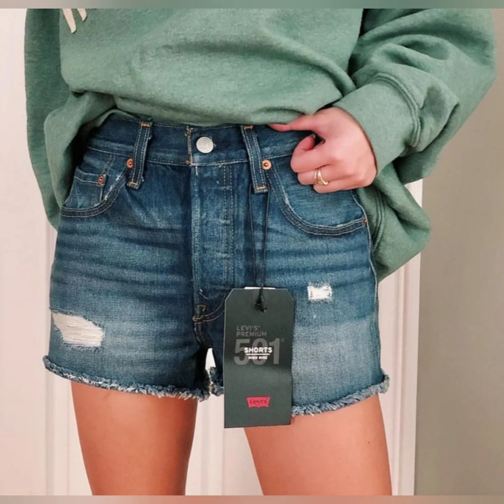 Levi’s 501 High Rise Denim Shorts Sz 25 - Picture 1 of 5